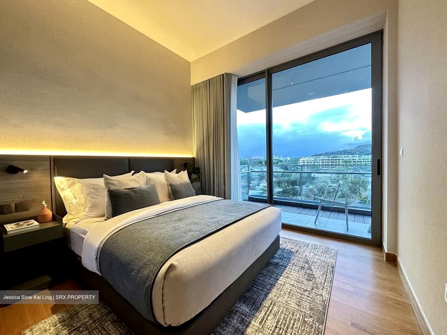 Seascape (D4), Condominium #580178401